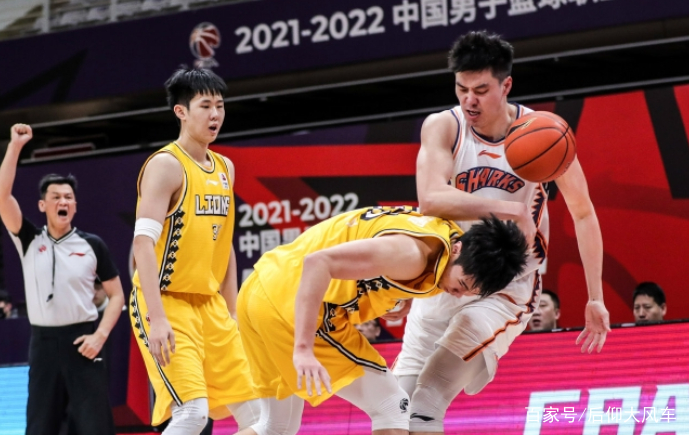 ipad版清晨利物浦备战CBA常规赛，遗憾出局细节曝光，更衣室稳定，赛季目标并未改变的简单介绍