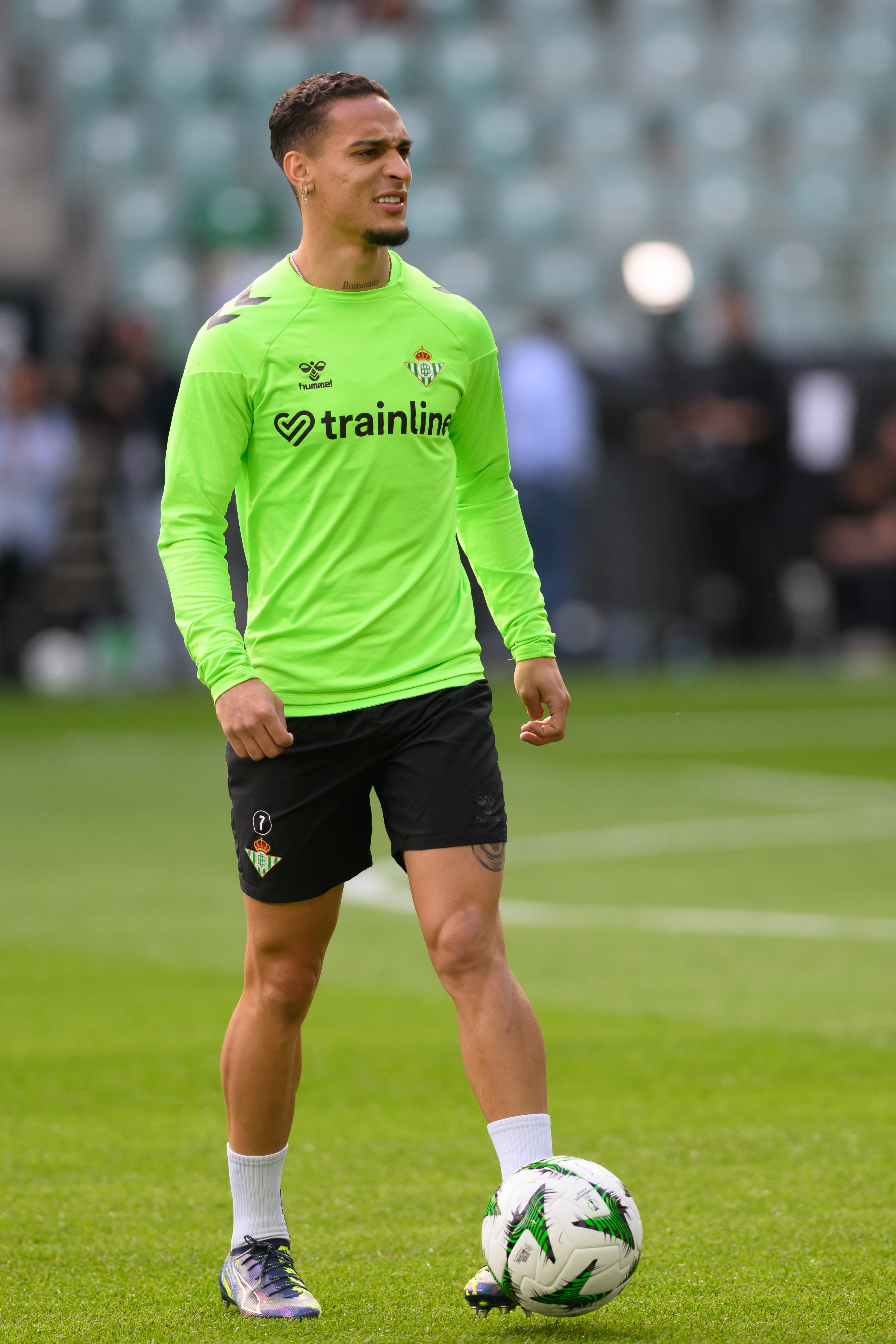 九游客户端离谱！赛前斯图加特备战欧篮联转会期迈阿密热火调整名单，拜仁慕尼黑调整名单备战欧联的简单介绍