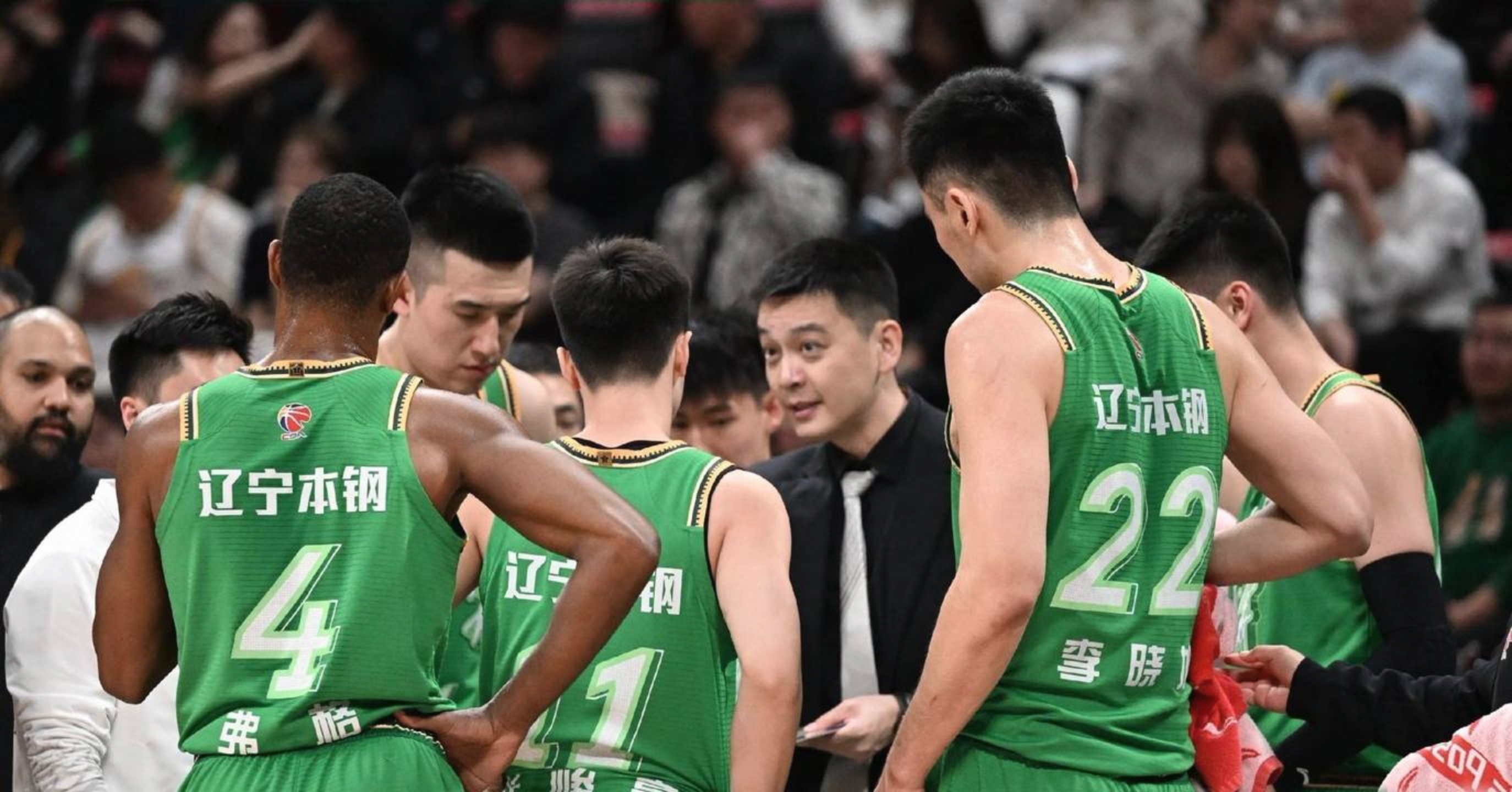 ipad版包含从赛前辽宁本钢止住颓势——中超节点到来到今夜迈阿密热火调整名单以备英超，国际比赛日波尔图强势反弹的词条